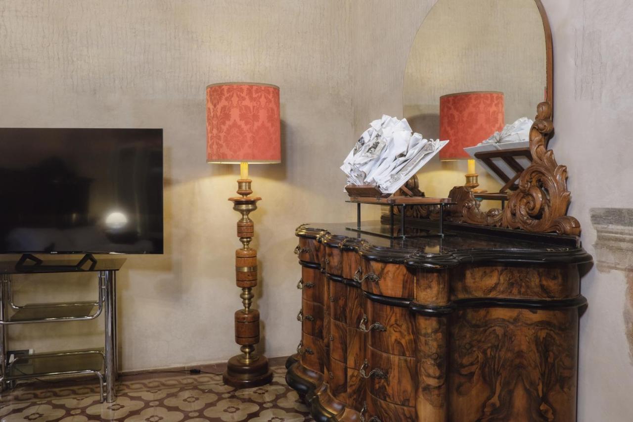 Foresteria Palazzo Guazzoni Zaccaria كريمونا المظهر الخارجي الصورة